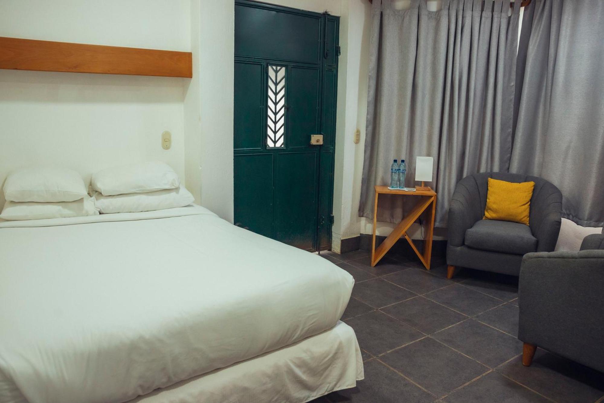 El Dragon Hotel 圣马科斯拉拉古纳 外观 照片